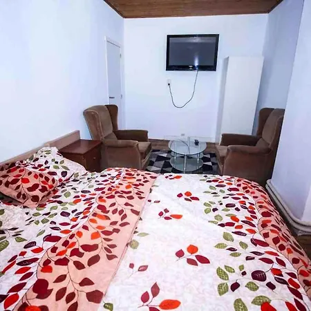 Διαμέρισμα 4 Bedrooms Appartement With Wifi At Liege Λιέγη