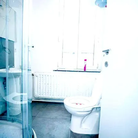 4 Bedrooms Appartement With Wifi At Liege Lägenhet