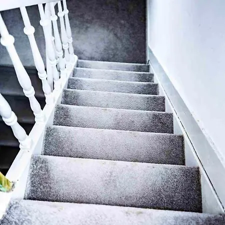 4 Bedrooms Appartement With Wifi At Liege Lägenhet